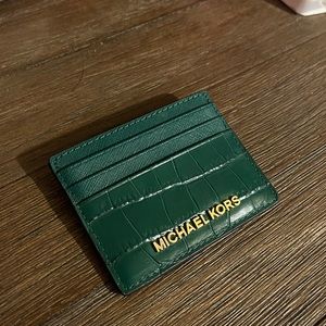 Michael Kors pocket Wallet 💚